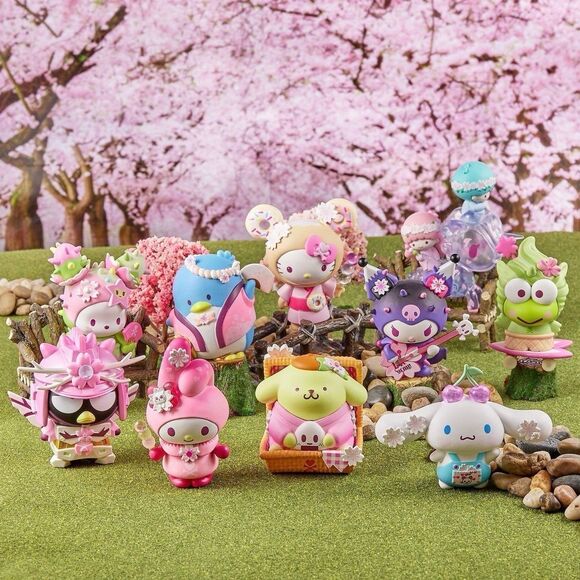 tokidoki Pompompurin from tokidoki x Hello Kitty & Friends Series 3 - Picture 2 of 2